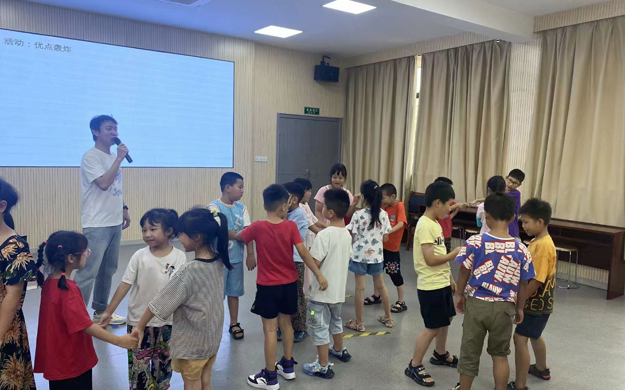 平遥龙观乡中心学校